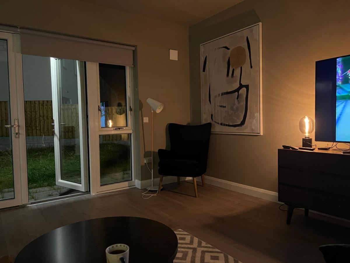 3 Bed Rooms Vip Family House Дъблин Екстериор снимка